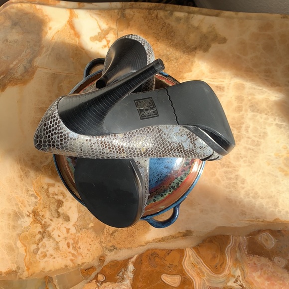 Beautiful new 4 inch high heels by Moda Spana Sz: 7M - Picture 6 of 17